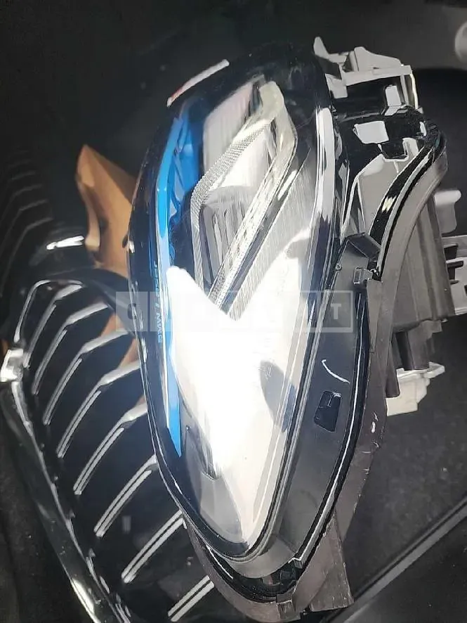 Photo 2 of 6: 2023 BMW (parts) 530i Headlamp — Korean insurance auction