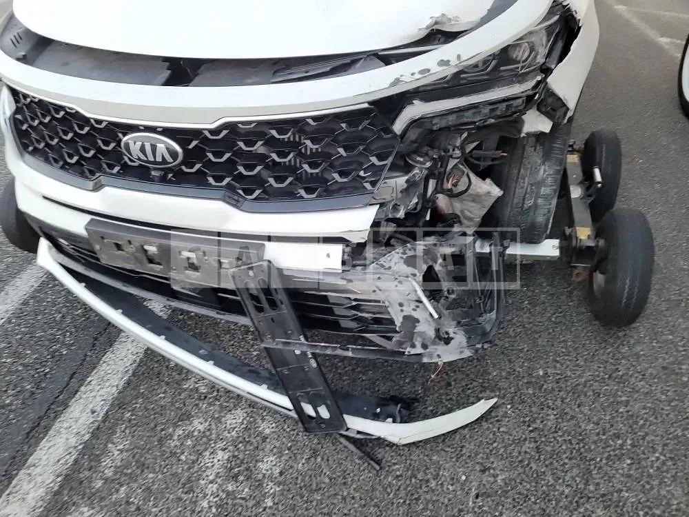 Photo 2 of 15: 2021 Kia Sorento Hybrid, VIN KNARF81GDMA032922 — Korean insurance auction