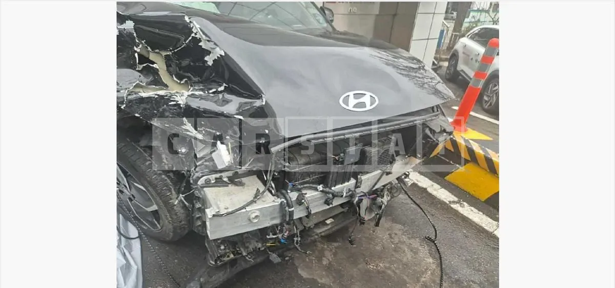 Photo 2 of 62: 2021 Hyundai IONIQ 5 Long Range Electric Car, VIN KMHKN81AFNU048213 — Korean insurance auction