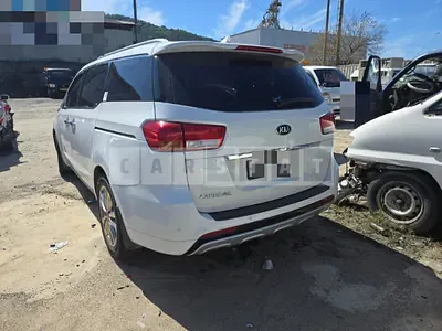 Photo 1 of 17: 2014 Kia Carnival — Korean insurance auction