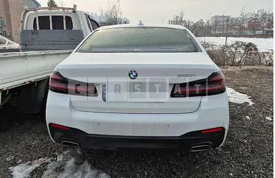 Photo 1 of 41: 2022 BMW 520i — Korean insurance auction
