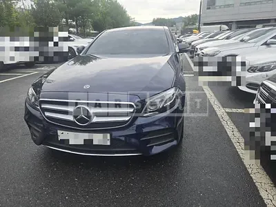 Photo 1 of 21: 2019 Mercedes-Benz E300 4Matic — Korean insurance auction