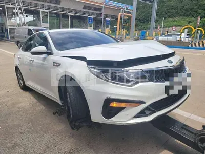 Photo 1 of 15: 2018 Kia K5 LPI — Korean insurance auction