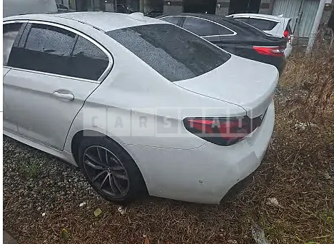 Photo 2 of 20: 2022 BMW 520i — Korean insurance auction