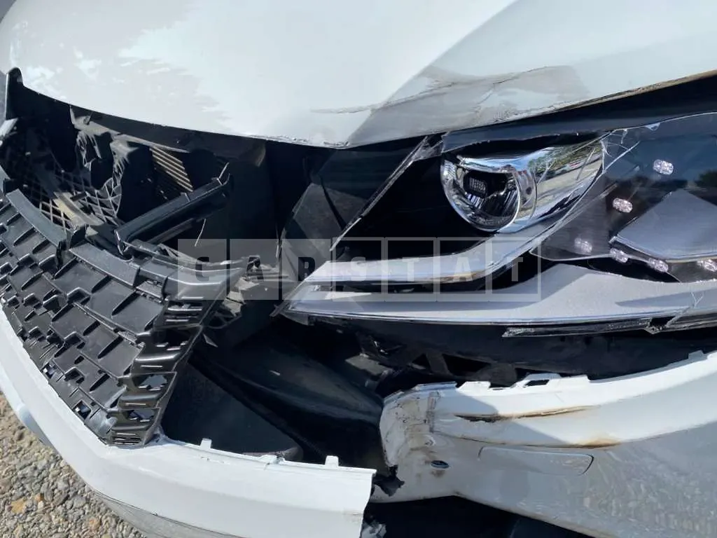 Photo 2 of 26: 2015 Volkswagen CC 2.0 TDI Blue Motion 4MOTION — Korean insurance auction