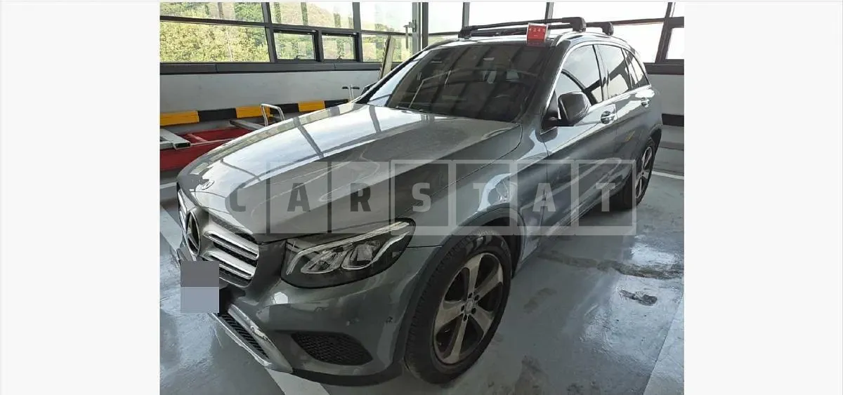 Photo 2 of 31: 2016 Mercedes-Benz GLC220 d 4Matic — Korean insurance auction