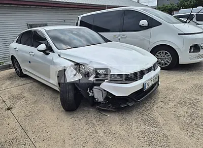 Photo 1 of 15: 2023 Kia K5 — Korean insurance auction