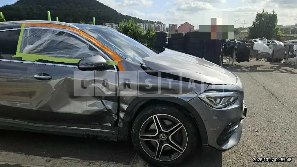 Photo 2 of 13: 2020 Mercedes-Benz GLA250 4Matic — Korean insurance auction