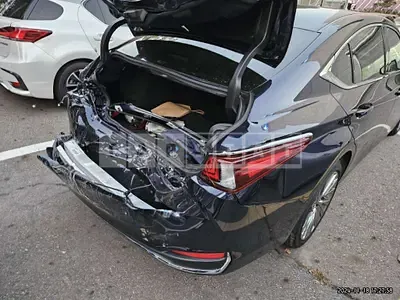 Photo 1 of 21: 2024 Lexus ES300h — Korean insurance auction