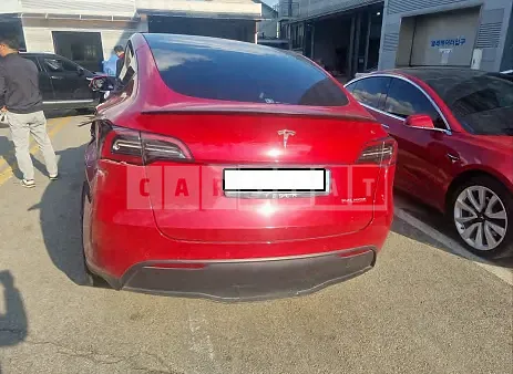 Photo 2 of 21: 2021 Tesla Model Y Performance, VIN 5YJYGDEFXMF227884 — Korean insurance auction