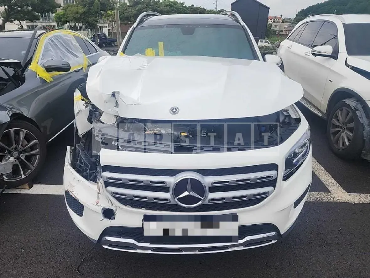 Photo 2 of 14: 2020 Mercedes-Benz GLB220 — Korean insurance auction