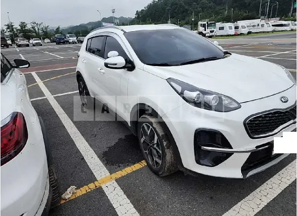 Photo 2 of 17: 2019 Kia Sportage — Korean insurance auction