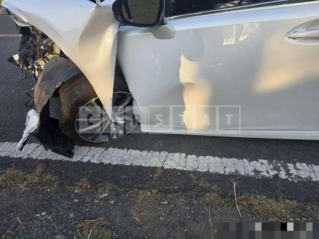 Photo 2 of 10: 2018 Lexus ES300h — Korean insurance auction