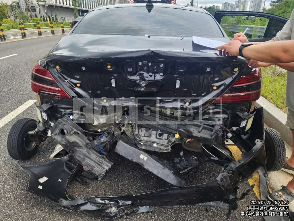 Photo 2 of 13: 2024 Genesis G70 — Korean insurance auction