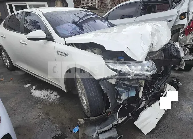 Photo 2 of 12: 2016 Kia K5, VIN KNAGS416BGA068620 — Korean insurance auction
