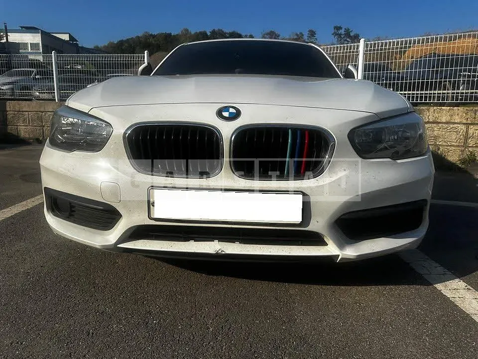 Photo 2 of 33: 2017 BMW 118d, VIN WBA1S5100HV993859 — Korean insurance auction