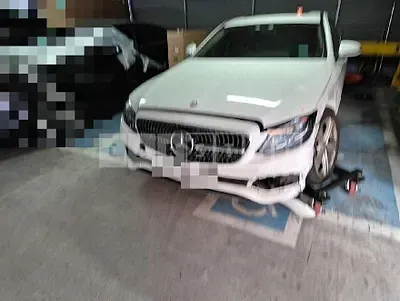 Photo 1 of 33: 2016 Mercedes-Benz E220 d — Korean insurance auction