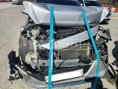 Photo 1 of 8: 2016 Hyundai IONIQ Hybrid, VIN KMHC751CGGU001330 — Korean insurance auction