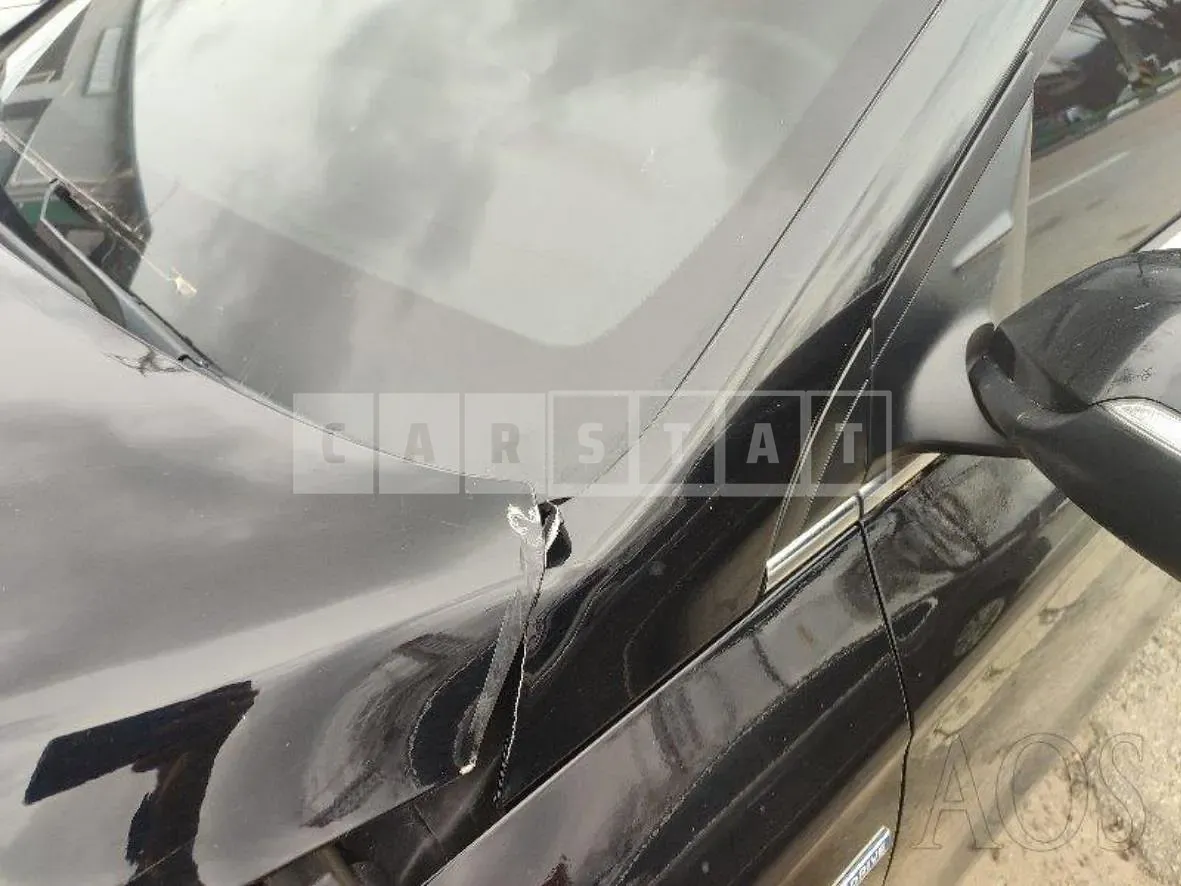 Photo 2 of 43: 2019 Hyundai IONIQ Hybrid, VIN KMHC851CGLU192660 — Korean insurance auction