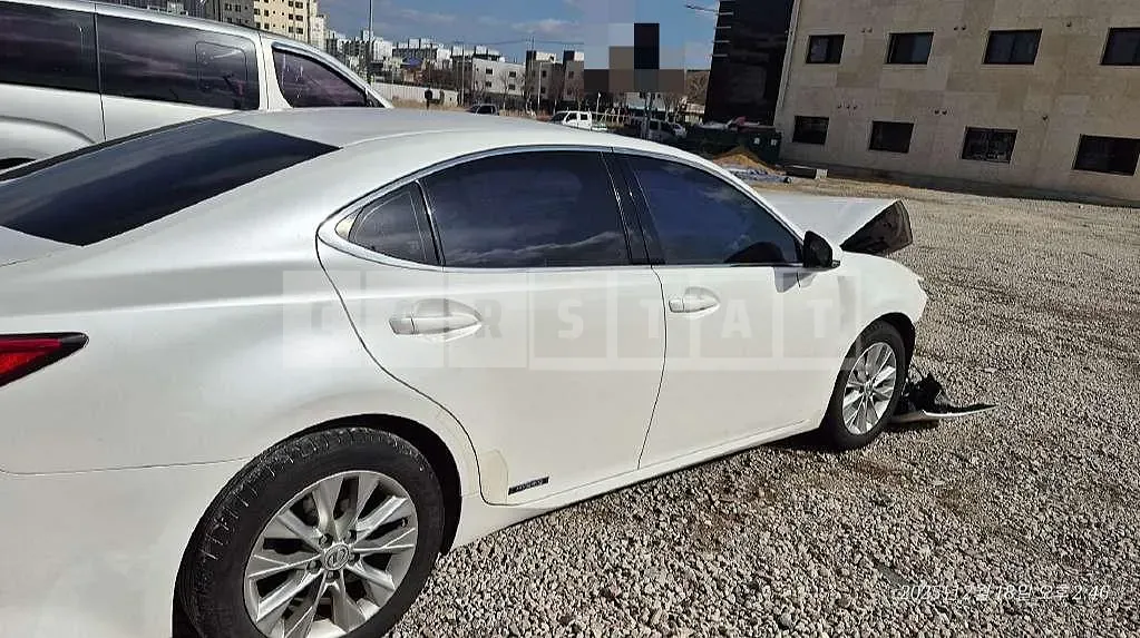 Photo 2 of 40: 2014 Lexus ES300h — Korean insurance auction