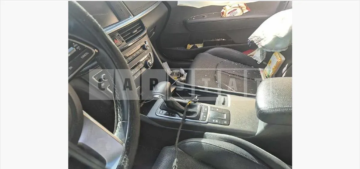 Photo 2 of 17: 2019 Kia K5 LPI 2.0 — Korean insurance auction