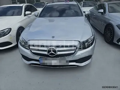 Photo 1 of 8: 2020 Mercedes-Benz E220 d — Korean insurance auction