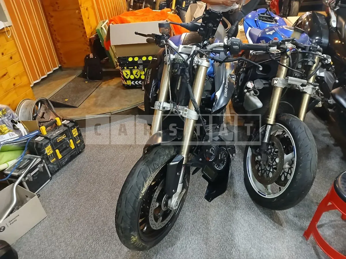 Photo 2 of 13: 2016 BMW (Two-Wheel) F800R — Korean insurance auction