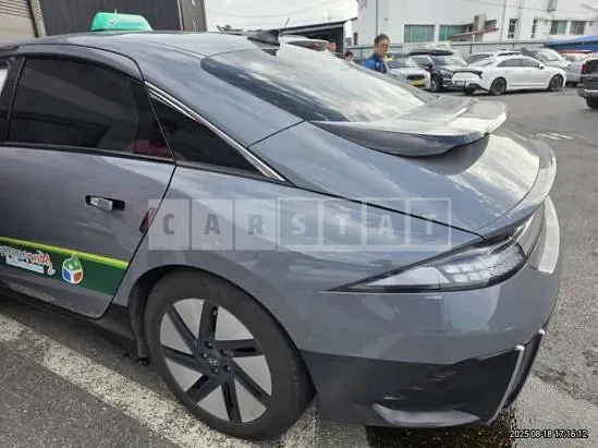 Photo 2 of 14: 2023 Hyundai IONIQ 6 — Korean insurance auction