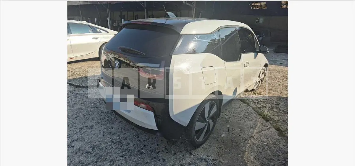 Photo 2 of 12: 2016 BMW i3 — Korean insurance auction