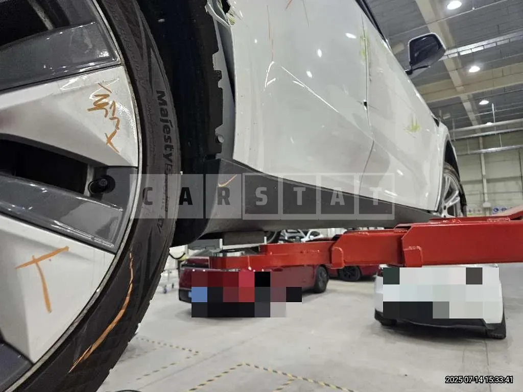 Photo 2 of 14: 2024 Tesla Model Y RWD — Korean insurance auction