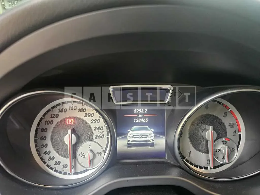 Photo 2 of 19: 2015 Mercedes-Benz CLA200 CDI — Korean insurance auction