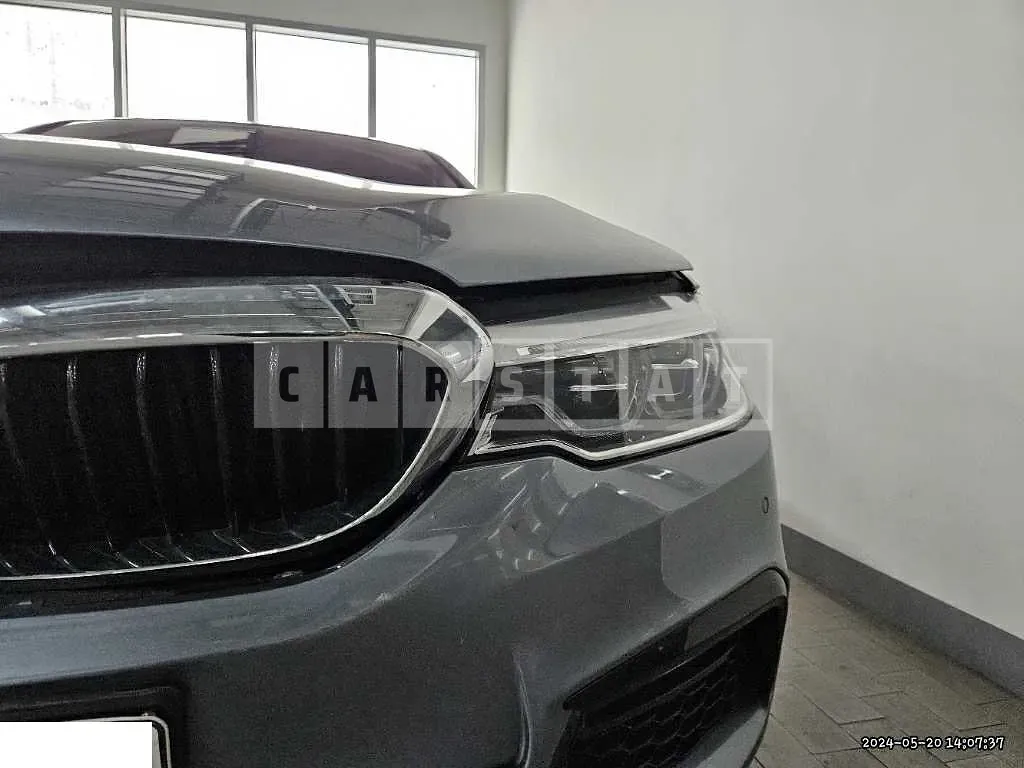 Photo 2 of 37: 2018 BMW 520d — Korean insurance auction