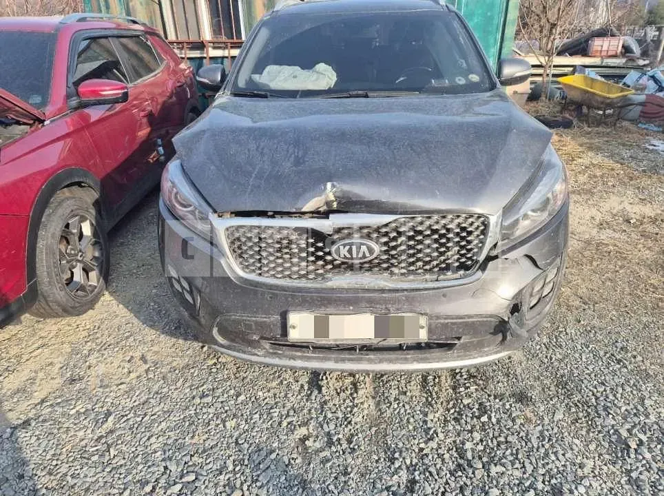 Photo 2 of 32: 2015 Kia Sorento — Korean insurance auction