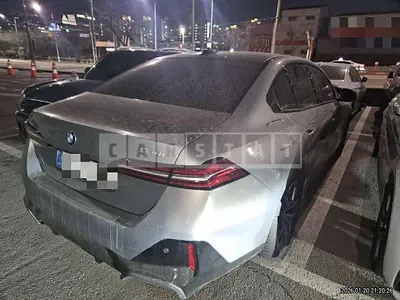 Photo 1 of 44: 2025 BMW 520i — Korean insurance auction