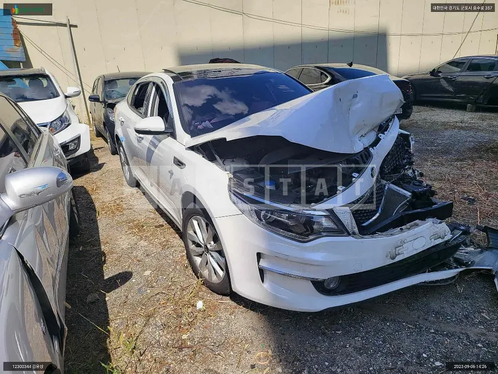 Photo 2 of 11: 2016 Kia K5, VIN KNAGU416BGA108574 — Korean insurance auction
