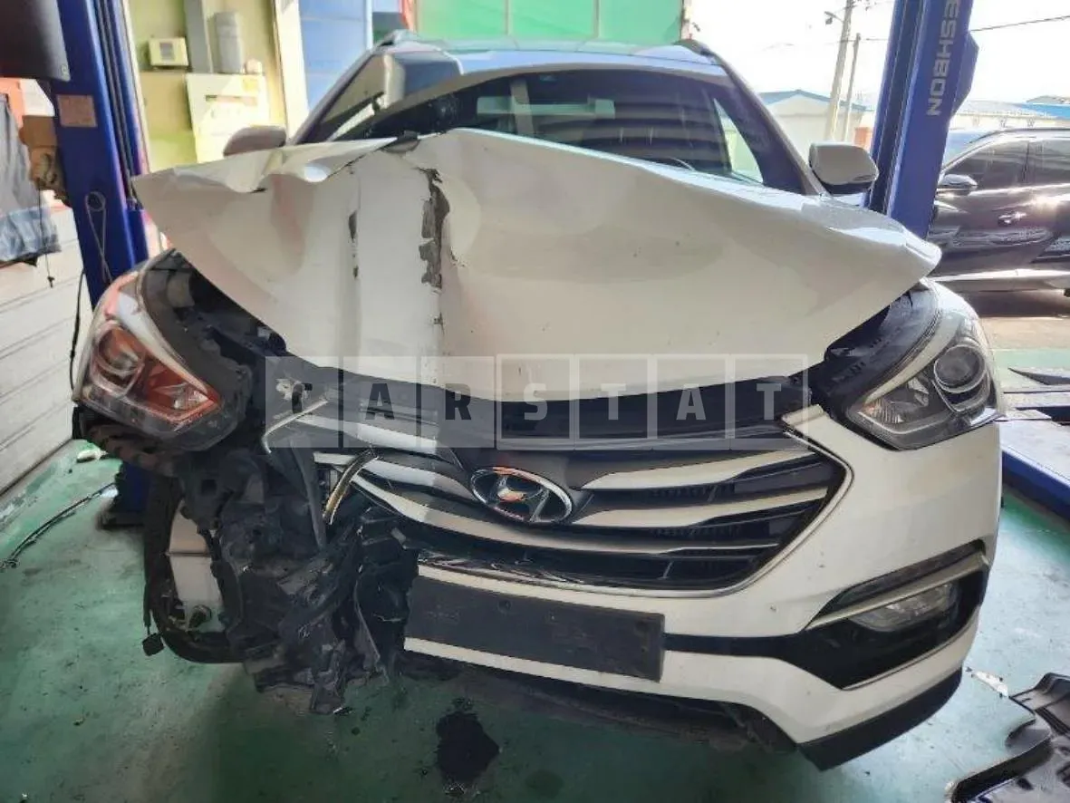 Photo 2 of 3: 2016 Hyundai Santa Fe DM — Korean insurance auction