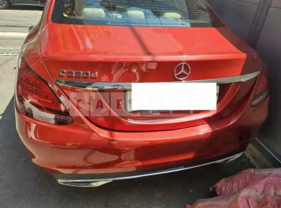 Photo 2 of 26: 2019 Mercedes-Benz C 220d — Korean insurance auction