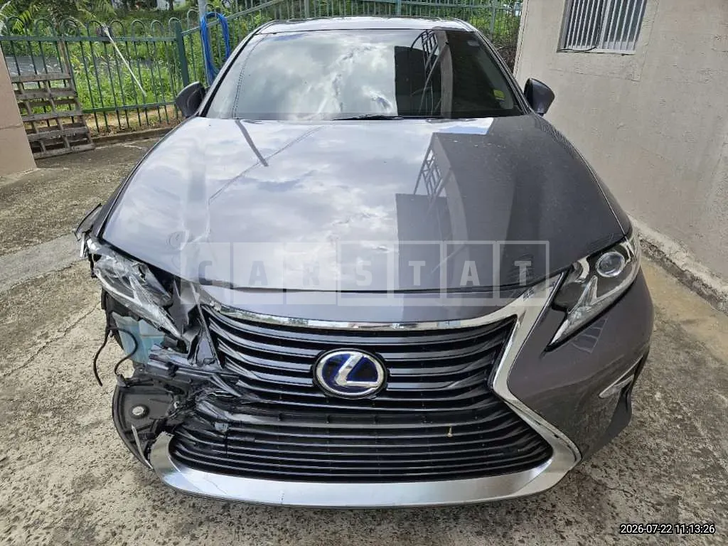 Photo 2 of 13: 2016 Lexus ES300h — Korean insurance auction
