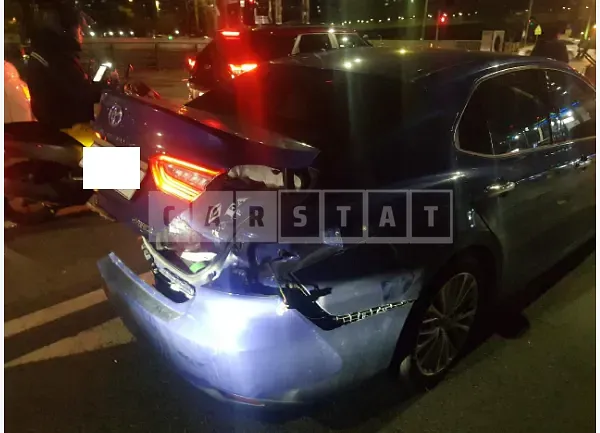 Photo 2 of 21: 2018 Toyota Camry Hybrid, VIN JTNB21HK7J3004329 — Korean insurance auction