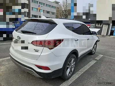 Photo 1 of 9: 2015 Hyundai Santa Fe DM 2.0 (4WD), VIN KMHSW81UDGU565749 — Korean insurance auction