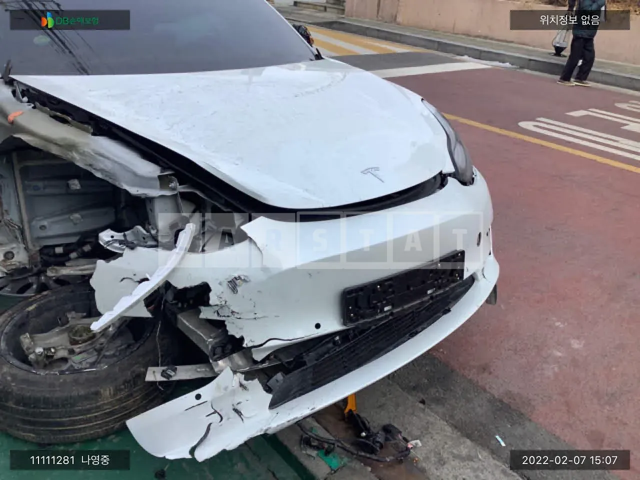 Photo 2 of 15: 2019 Tesla Model 3, VIN 5YJ3E1EB3LF585774 — Korean insurance auction