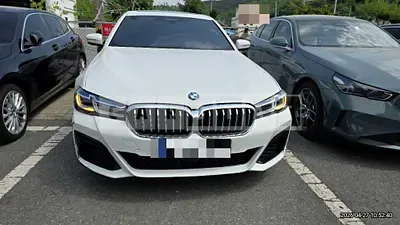 Photo 1 of 27: 2022 BMW 530i — Korean insurance auction