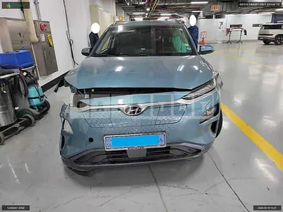 Photo 1 of 13: 2018 Hyundai Kona Electric, VIN KMHK281GFKU018246 — Korean insurance auction