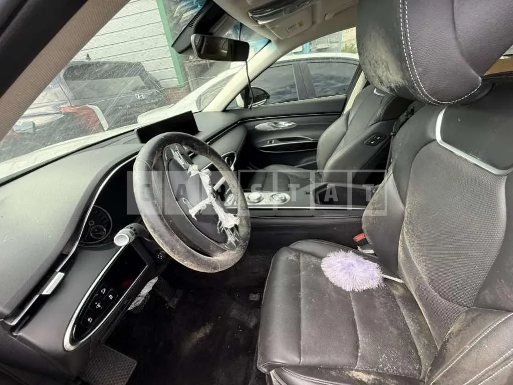 Photo 2 of 15: 2023 Genesis GV70 AWD — Korean insurance auction