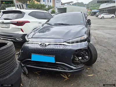 Photo 1 of 11: 2019 Hyundai Kona Electric, VIN KMHK381GFKU030792 — Korean insurance auction