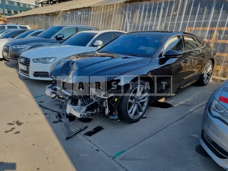 Photo 2 of 9: 2021 Audi A7 50 TDI quattro, VIN WAUZZZF24MN012622 — Korean insurance auction