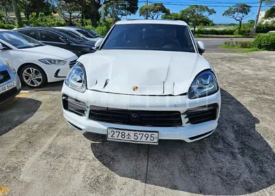 Photo 1 of 50: 2020 Porsche Cayenne — Korean insurance auction