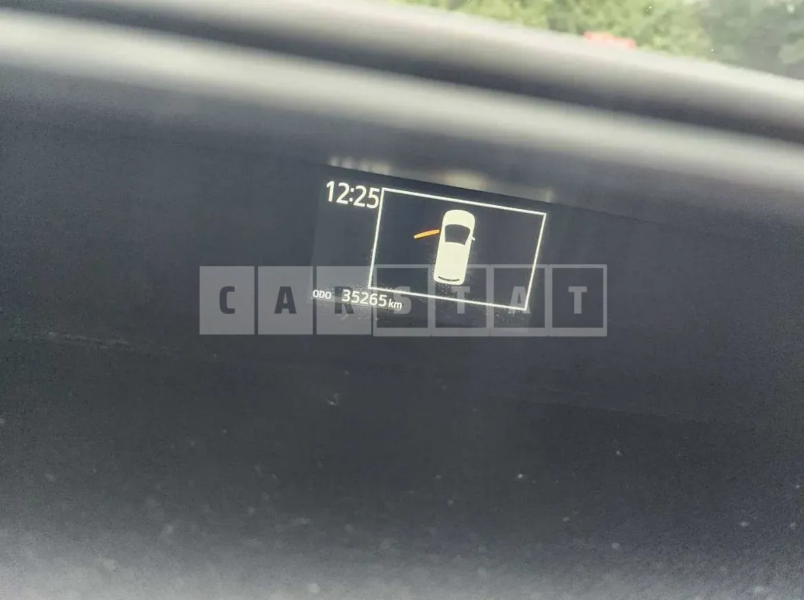 Photo 2 of 19: 2021 Toyota Prius C, VIN JTDKDTB37M1149589 — Korean insurance auction