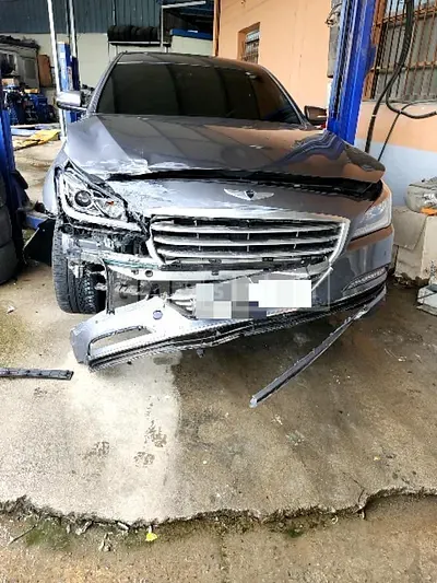 Photo 1 of 20: 2016 Genesis 3.3 — Korean insurance auction