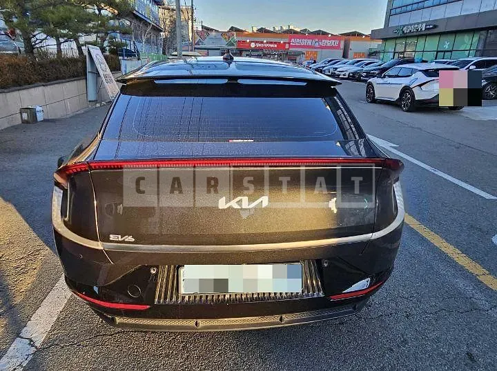 Photo 2 of 19: 2022 Kia EV6 Electric Vehicle Standard Earth — Korean insurance auction